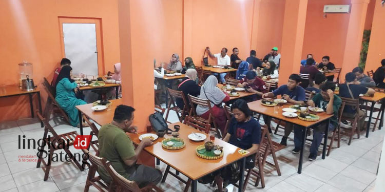 Refleksi Akhir Tahun, PT Lingkar Media Group Jelajah Kuliner hingga Semarang