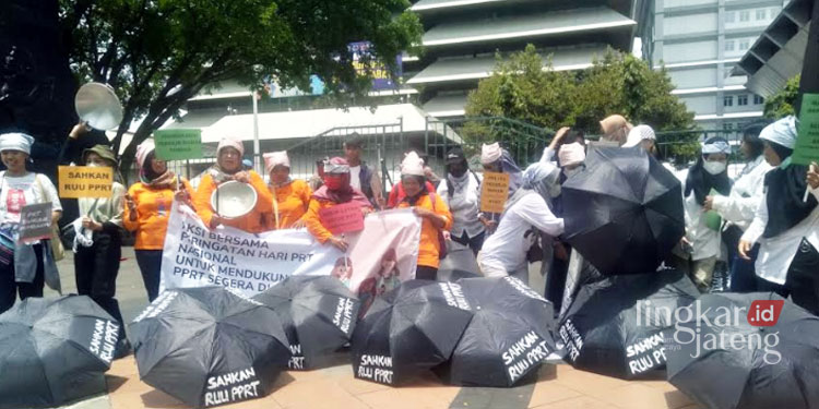 Pekerja Rumah Tangga di Semarang Desak Dewan Sahkan RUU PPRT