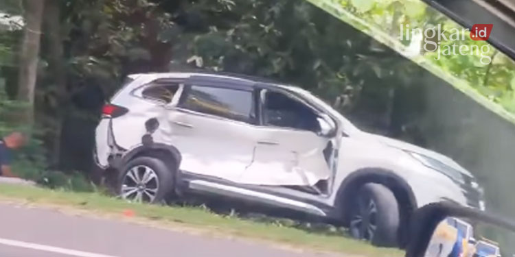 8 Kendaraan Kecelakaan Beruntun di Tol Jatingaleh Semarang, 2 Orang Tewas
