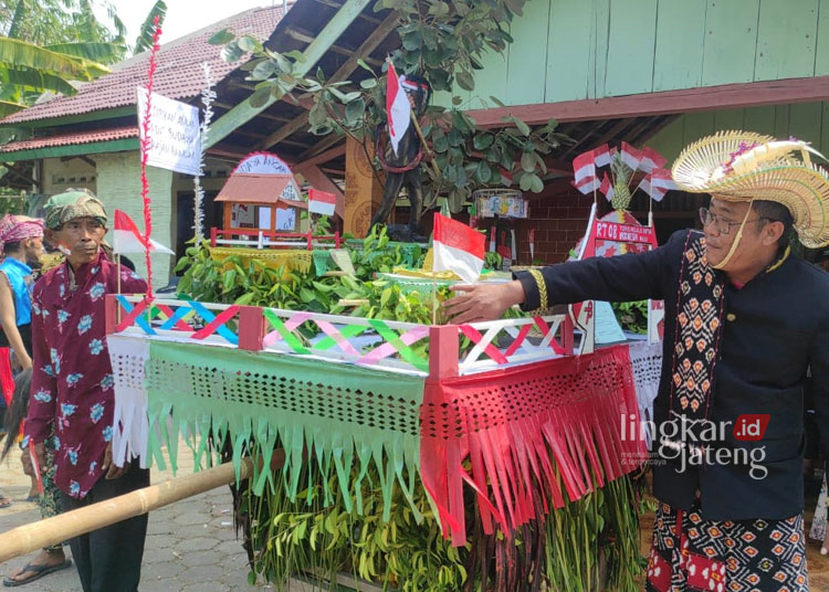 Menilik Kemeriahan Tradisi Pawai Ancak di Kabupaten Semarang