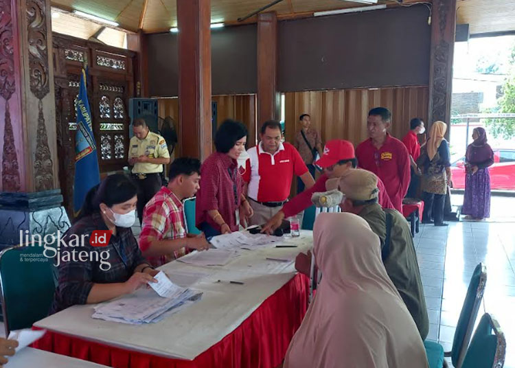 Ribuan KPM di Kabupaten Semarang Terima BLT DID, Bupati: Bantu Penuhi Kebutuhan Pokok Warga