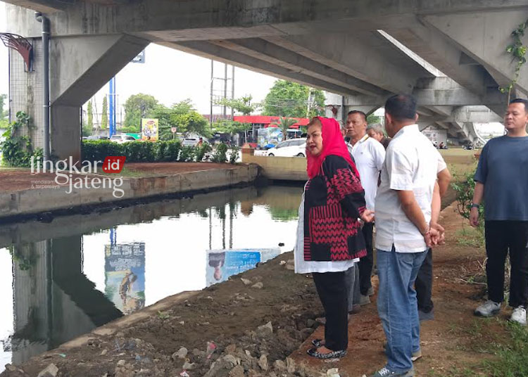 Warga Anjasmoro Keluhkan Banjir Langganan, Pemkot Semarang Temukan Saluran Air Tersumbat