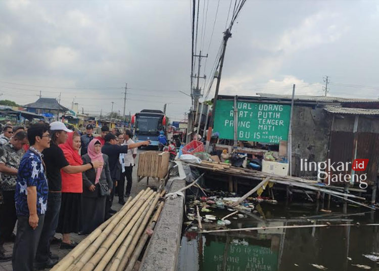 Sampah dan Pompa Air Bermasalah Jadi Penyebab Banjir di Kota Semarang