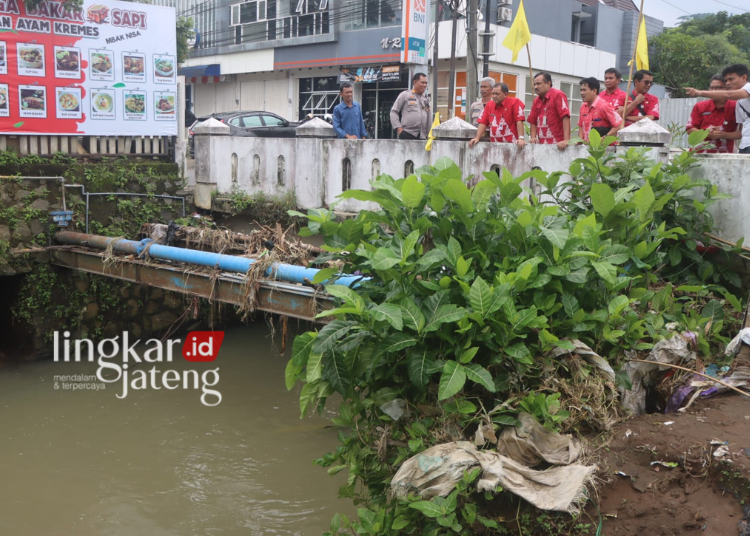 Bupati Ngesti Tinjau Sejumlah Titik Langganan Banjir di Kabupaten Semarang, Ini Upaya yang Disiapkan