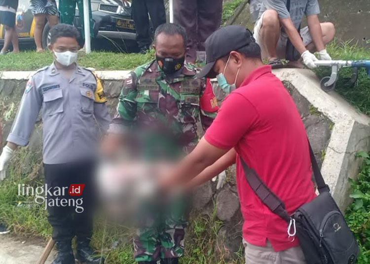 Cium Bau Busuk, 3 Pemancing Terkejut Temukan Mayat Bayi Dibuang di Sungai Tuntang Semarang