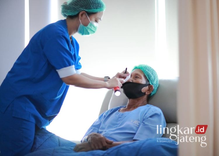 JEC Eye Hospitals and Clinics Gelar Bakti Katarak Sasar 100 Pasien di Jateng