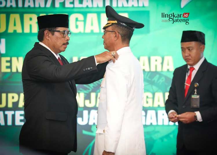 Dilantik Jadi Pj Bupati Banjarnegara, Muhammad Masrofi Diminta Atasi Kemiskinan Ekstrem